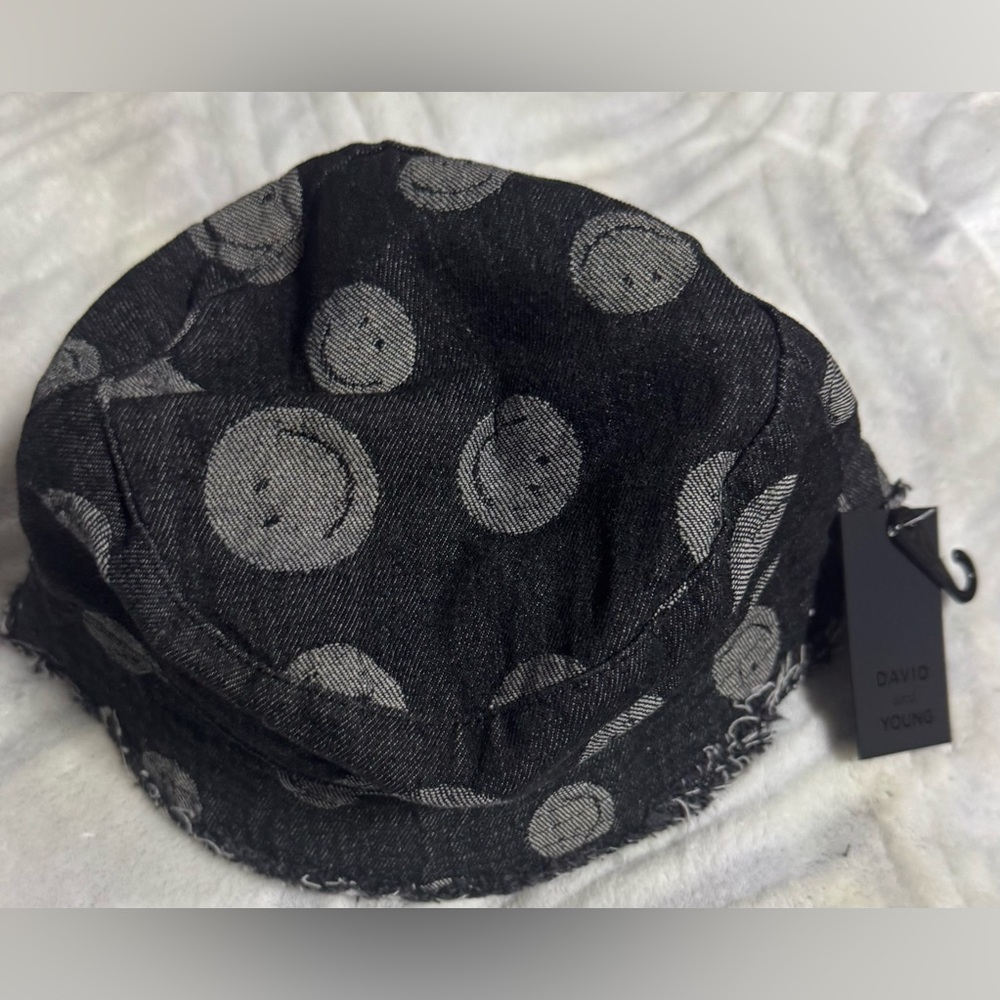 David and Young Monochrome Patterned Hat